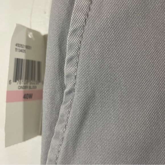 Izod Shorts NWT size 40 - Picture 4 of 4